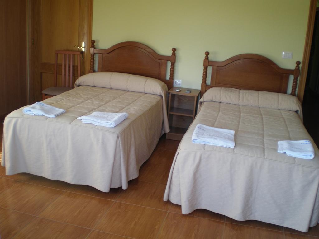 Hostal Catro Ventos Lugo Exterior foto